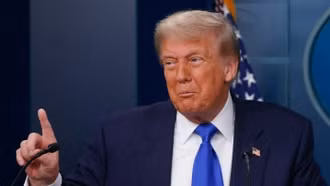 Mỹ sắp chốt loạt thỏa thuận thương mại, nêu hạn chót áp thuế cao hơn