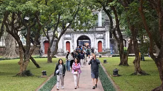 Thời tiết ngày 30/3: Nắng nóng bao trùm, nhiều nơi xuất hiện mưa dông cục bộ