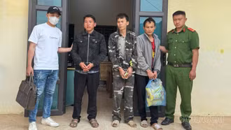 Khởi tố đối tượng trả công lao động bằng ma túy