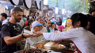 Du khách Việt ngày càng ưu tiên trải nghiệm món ăn địa phương khi lựa chọn điểm đến