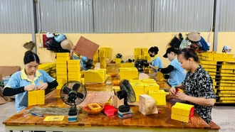 Hoạt động công nghiệp, tiểu thủ công nghiệp, thương mại và dịch vụ trên địa bàn xã tiếp tục phát triển ổn định.