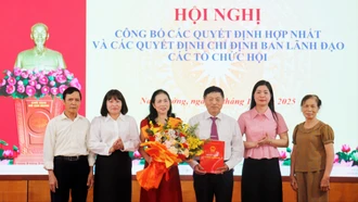 Phường Nam Cường tổ chức Hội nghị công bố quyết định hợp nhất các tổ chức Hội