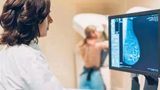 Trung Quốc là nước đầu tiên phê duyệt điều trị ung thư vú bằng thuốc Enhertu