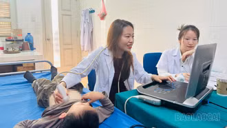 Hơn 300 trẻ em được khám sàng lọc tim bẩm sinh tại Bắc Hà