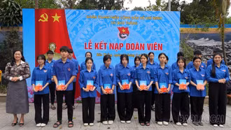 Bảo Thắng kết nạp 95 đoàn viên mới tại Di tích Chiến thắng đồn Phố Lu