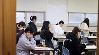 Hàn Quốc dùng trí tuệ nhân tạo ổn định độ khó kỳ thi đại học