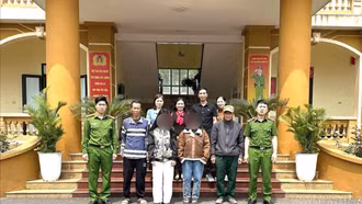 Lào Cai: Đưa 2 nữ sinh bỏ học đi làm xa trở về địa phương