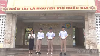 Trường THPT Lào Cai vinh danh học sinh lần đầu tiên giành Huy chương Bạc Kỳ thi Olympic truyền thống 30/4