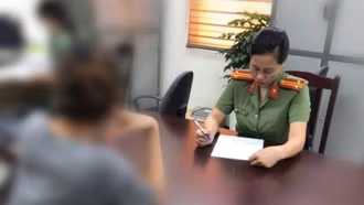 Vạ miệng trên Facebook, người phụ nữ ở Hà Nội bị phạt 7,5 triệu đồng