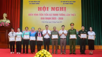 Xã Trịnh Tường biểu dương điển hình tiên tiến