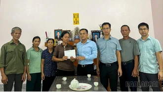 Thăm hỏi gia đình cháu bé tử vong do đuối nước tại xã Trịnh Tường