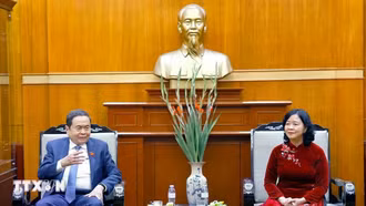 Chủ tịch Quốc hội Trần Thanh Mẫn thăm và chúc Tết Mặt trận Tổ quốc Việt Nam