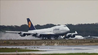 Xung đột tại Trung Đông: Bất ổn làm gián đoạn hàng không, hàng hải