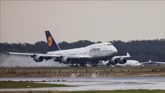 Xung đột tại Trung Đông: Bất ổn làm gián đoạn hàng không, hàng hải