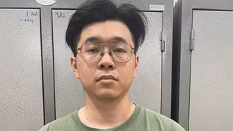 Khởi tố, tạm giam đối tượng hành hung phụ nữ ở chung cư Hà Nội