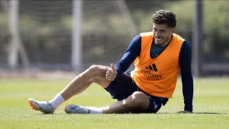 NÓNG: Tiền đạo chủ lực Arsenal dính chấn thương