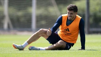 NÓNG: Tiền đạo chủ lực Arsenal dính chấn thương