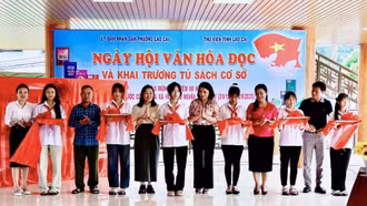 Khai trương tủ sách cơ sở, lan tỏa văn hóa đọc trong cộng đồng