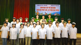 Hơn 900 học sinh ở Văn Bàn được tuyên truyền pháp luật, an toàn giao thông