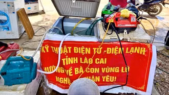 Hội Kỹ thuật điện tử - điện lạnh Lào Cai sửa chữa miễn phí cho người dân vùng lũ Nghệ An 