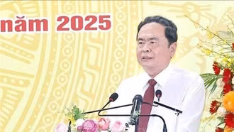 Chủ tịch Quốc hội: Chính quyền phải chủ động đến với dân chứ không đợi dân đi đến chính quyền