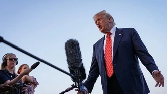 Ông Trump để ngỏ việc phát tiền cho người Mỹ thu nhập thấp