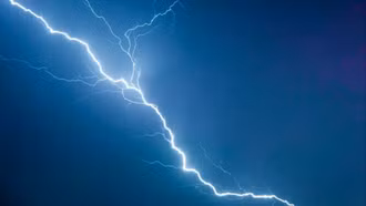 Mỹ ghi nhận tia sét dài kỷ lục 829 km