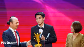 Cúp Chiến thắng 2025: Trịnh Thu Vinh lập kỷ lục, thầy Kim và Đình Bắc ghi dấu ấn