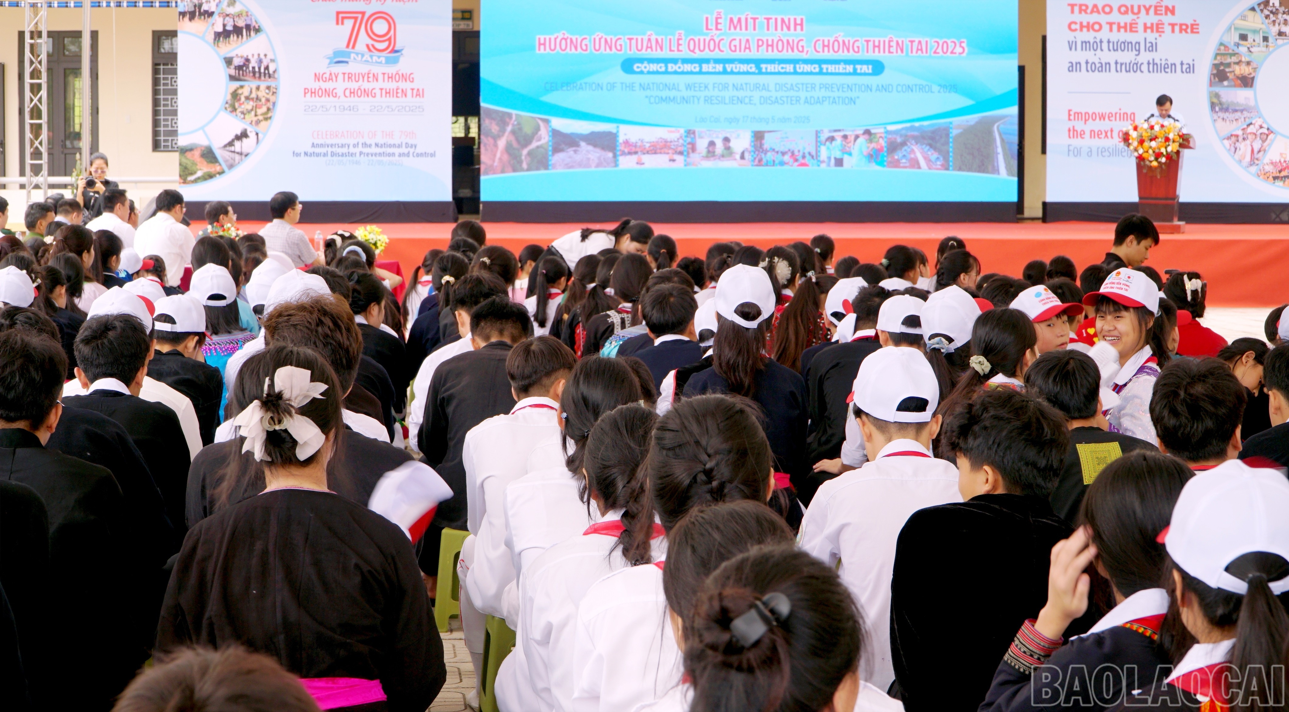 Quang cảnh Lễ mít tinh hưởng ứng Tuần lễ Quốc gia phòng chống thiên tai năm 2025. baolaocai-br_img-20250517-112518.jpg
