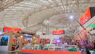 Hội chợ Mùa Xuân: Đặc sản 3 miền "đổ bộ" Thủ đô phục vụ mua sắm cao điểm Tết