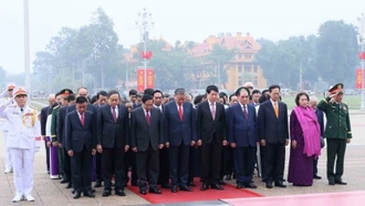 Lãnh đạo Đảng, Nhà nước vào Lăng viếng Chủ tịch Hồ Chí Minh