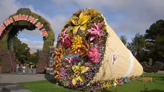 Đà Lạt lập kỷ lục với bó hoa khổng lồ nặng hơn 10 tấn