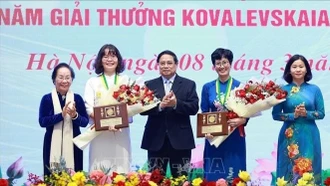 Xây dựng hình ảnh người phụ nữ Việt Nam thời đại mới tự tin, trách nhiệm, nhân ái và sáng tạo