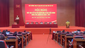 Tiếp xúc cử tri tại Bảo Yên: Không khí dân chủ, cởi mở trước ngày bầu cử