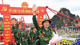 Trưởng thành từ những lựa chọn vì Tổ quốc