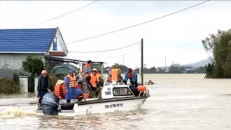 Mưa nặng hạt trong đêm, nhiều khu vực bị ngập trở lại