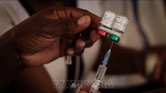 Mở rộng cơ hội cho trẻ em tiếp cận vaccine chống sốt rét