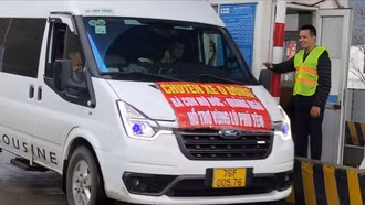 Miễn phí đường bộ cho các đoàn xe cứu trợ đồng bào vùng lũ miền Trung - Tây Nguyên