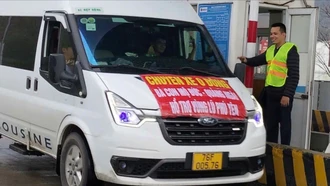 Miễn phí đường bộ cho các đoàn xe cứu trợ đồng bào vùng lũ miền Trung - Tây Nguyên