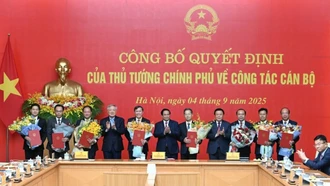 Thủ tướng trao 8 quyết định bổ nhiệm một số lãnh đạo Bộ, cơ quan thuộc Chính phủ