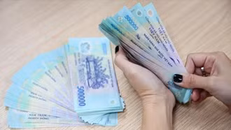 Thu ngân sách 9 tháng ước tăng 27,9% so với cùng kỳ năm trước