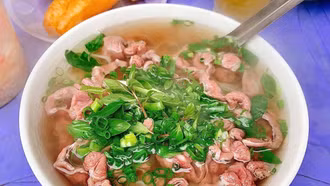 Phở và Múa rối nước được lập hồ sơ đề nghị ghi danh di sản văn hóa của UNESCO