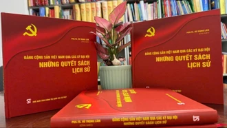 Ra mắt cuốn sách truyền cảm hứng về tinh thần đổi mới không ngừng nghỉ của Đảng