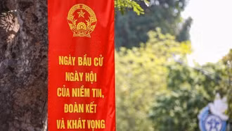 Ngày bầu cử 15/3: Cử tri cả nước phát huy quyền làm chủ qua lá phiếu bầu