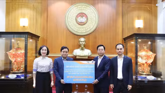 Hơn 1.185 tỷ đồng ủng hộ đồng bào bị thiệt hại do bão lũ