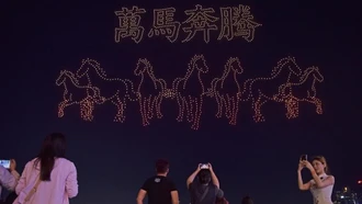 Châu Á rộn ràng đón Tết, du lịch và mua sắm cùng 'nóng'