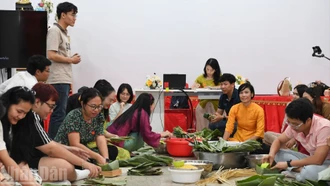 Sắc Xuân Tết Bính Ngọ tại Thái Lan