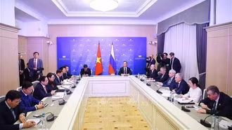 Thủ tướng Phạm Minh Chính hội kiến Chủ tịch Đuma Quốc gia Nga