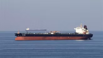 Xung đột tại Trung Đông: Iran siết kiểm soát eo biển Hormuz