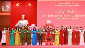 Phụ nữ Công an tỉnh Lào Cai: Khẳng định bản lĩnh "người giữ lửa" trong màu áo sắc phục